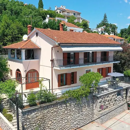 Apartment Maxi 3 Volosko