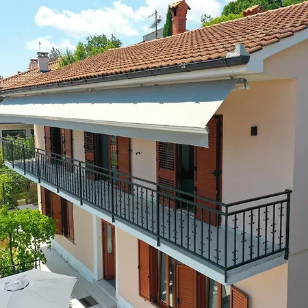 Apartment Maxi 3 *